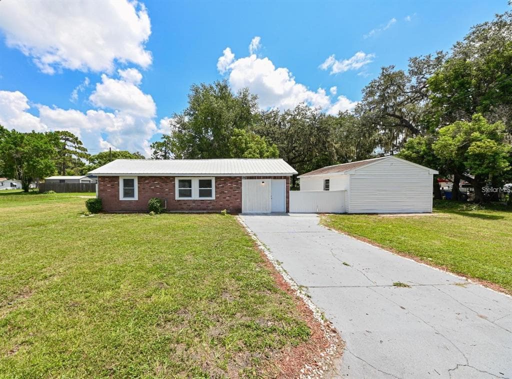 5620 1ST STREET ZEPHYRHILLS, FL 33542