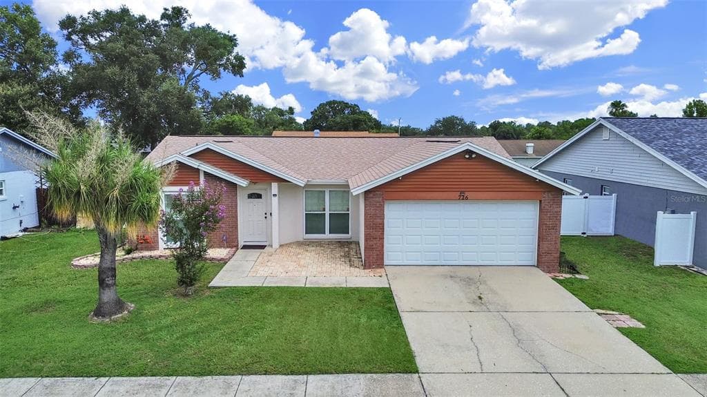 726 STILLVIEW CIRCLE