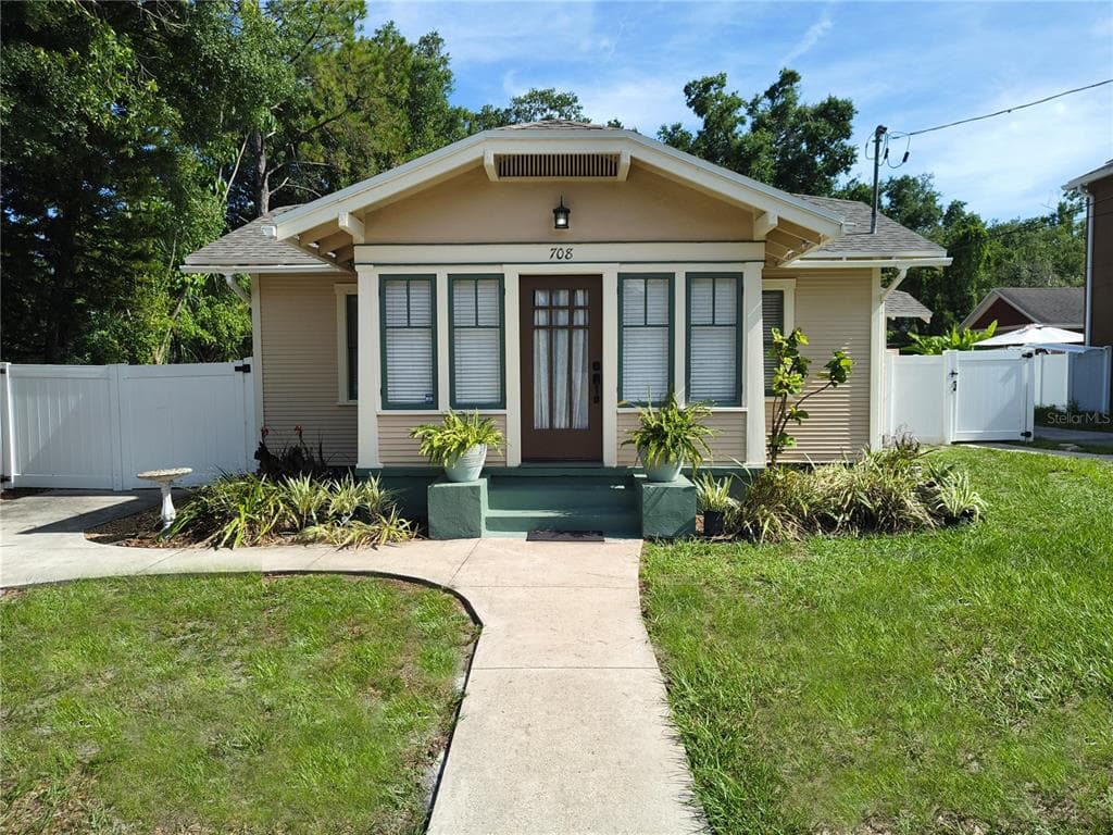708 W IDLEWILD AVENUE TAMPA, FL 33604