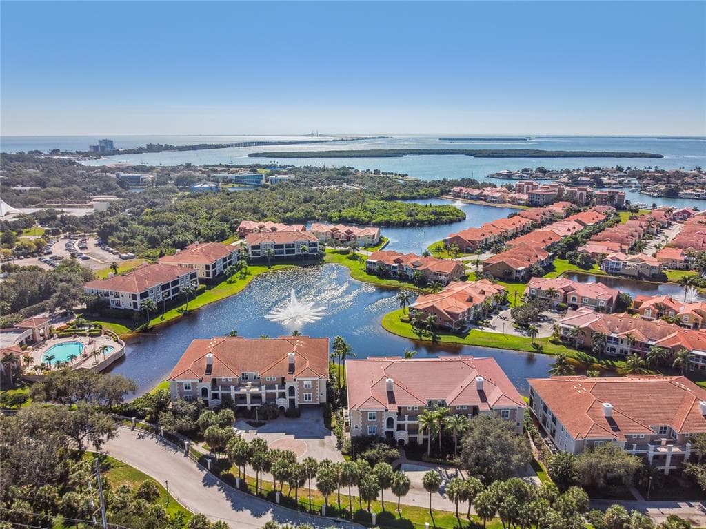 18 FRANKLIN COURT S UNIT D ST PETERSBURG, FL 33711