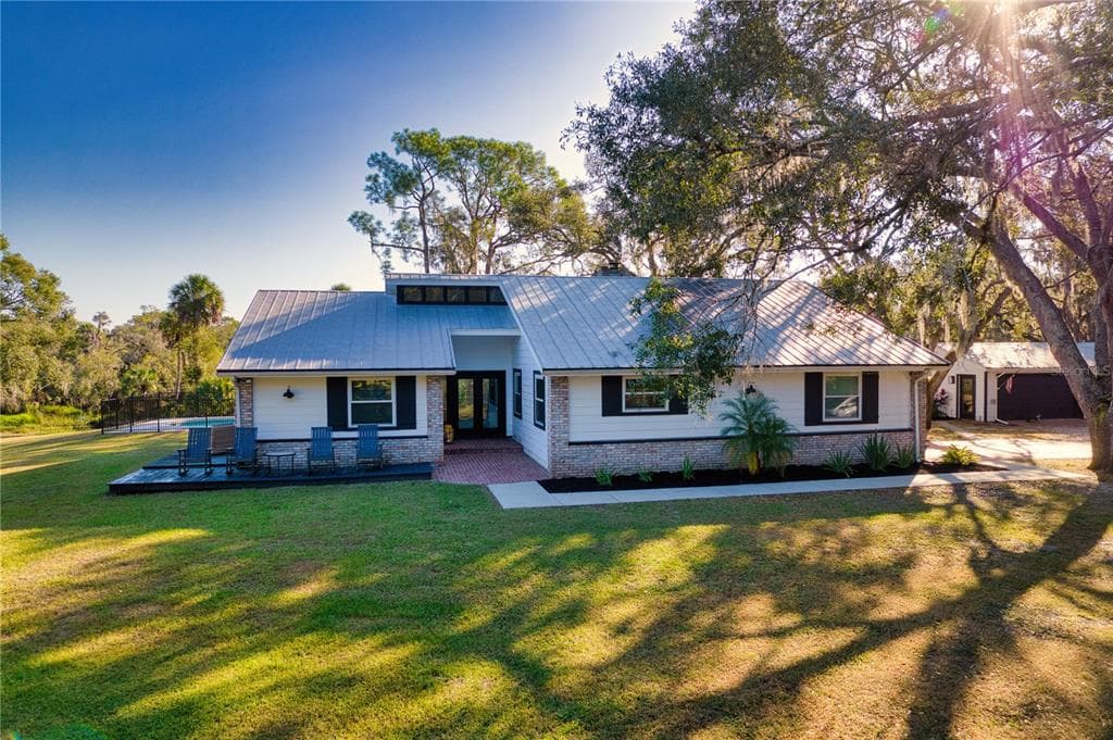 5310 JIM DAVIS ROAD