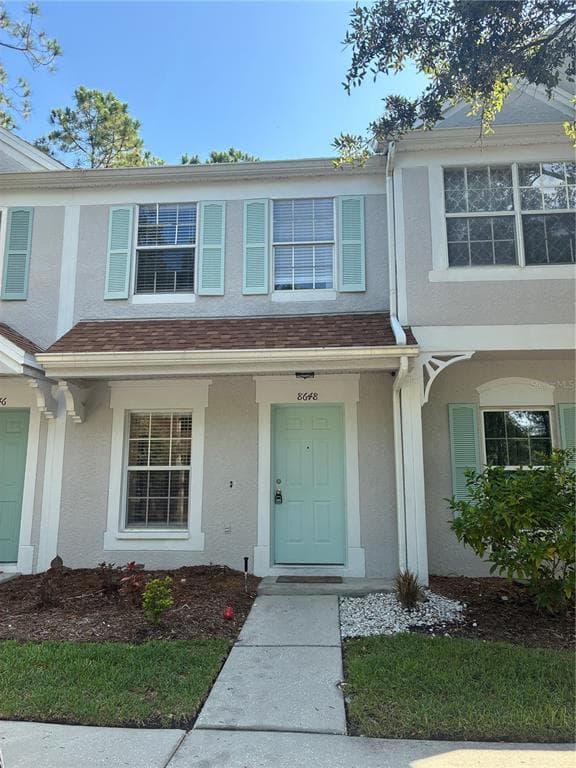 8648 HUNTERS KEY CIRCLE TAMPA, FL 33647