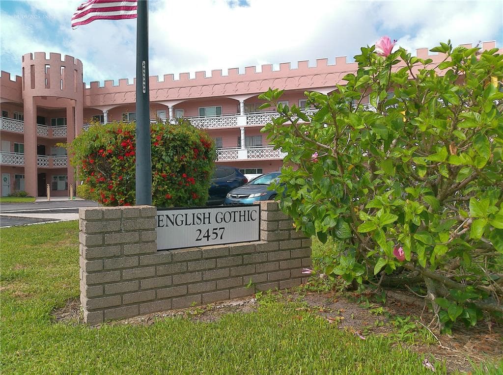 2457 ECUADORIAN WAY UNIT 73 CLEARWATER, FL 33763