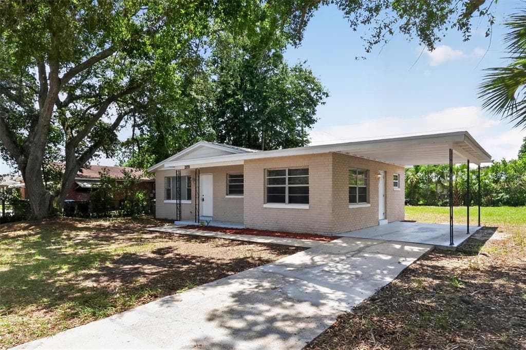 2209 9TH COURT NE WINTER HAVEN, FL 33881
