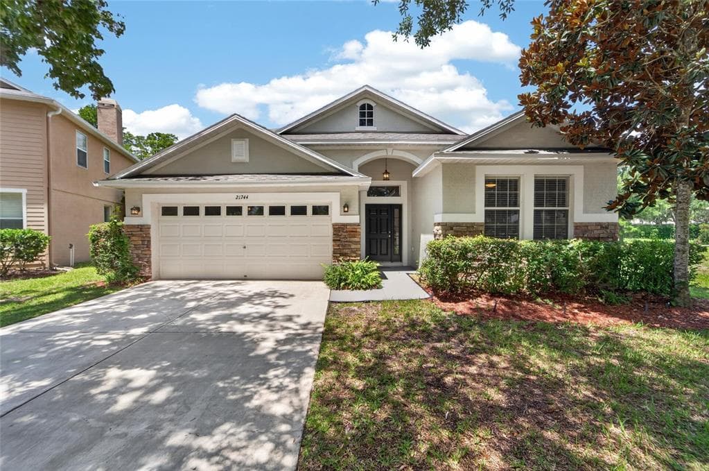 21744 WAVERLY SHORES LANE LAND O LAKES, FL 34637