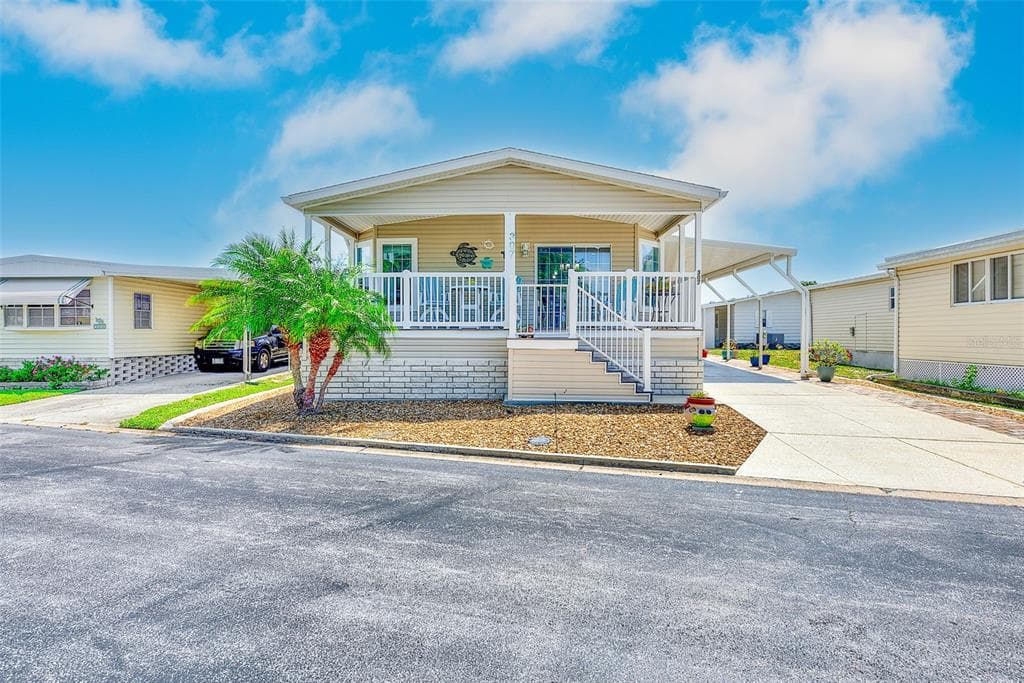 9790 66TH STREET N UNIT 307 PINELLAS PARK, FL 33782