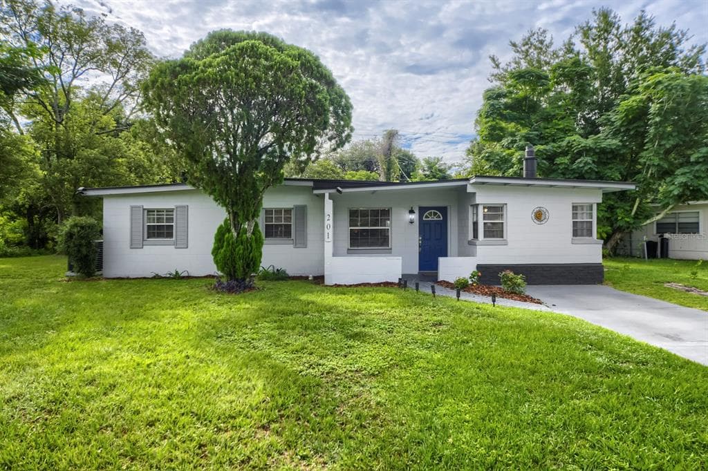 201 HAYS DRIVE SANFORD, FL 32771