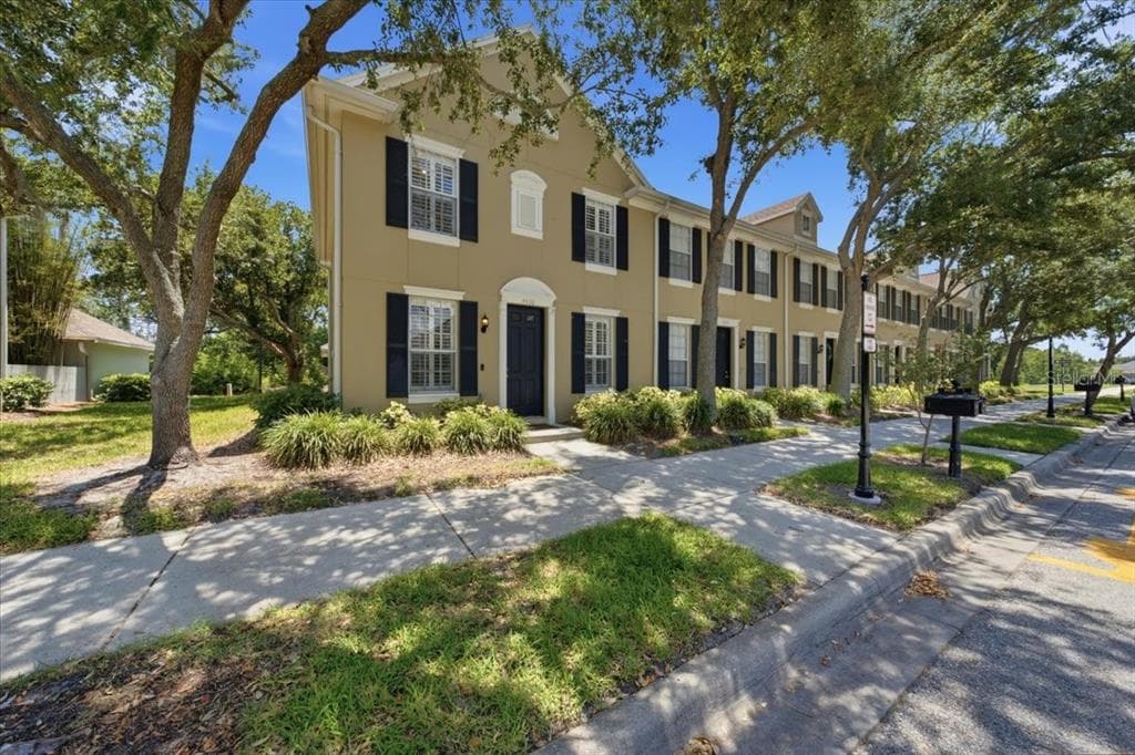 9530 W PARK VILLAGE DRIVE TAMPA, FL 33626
