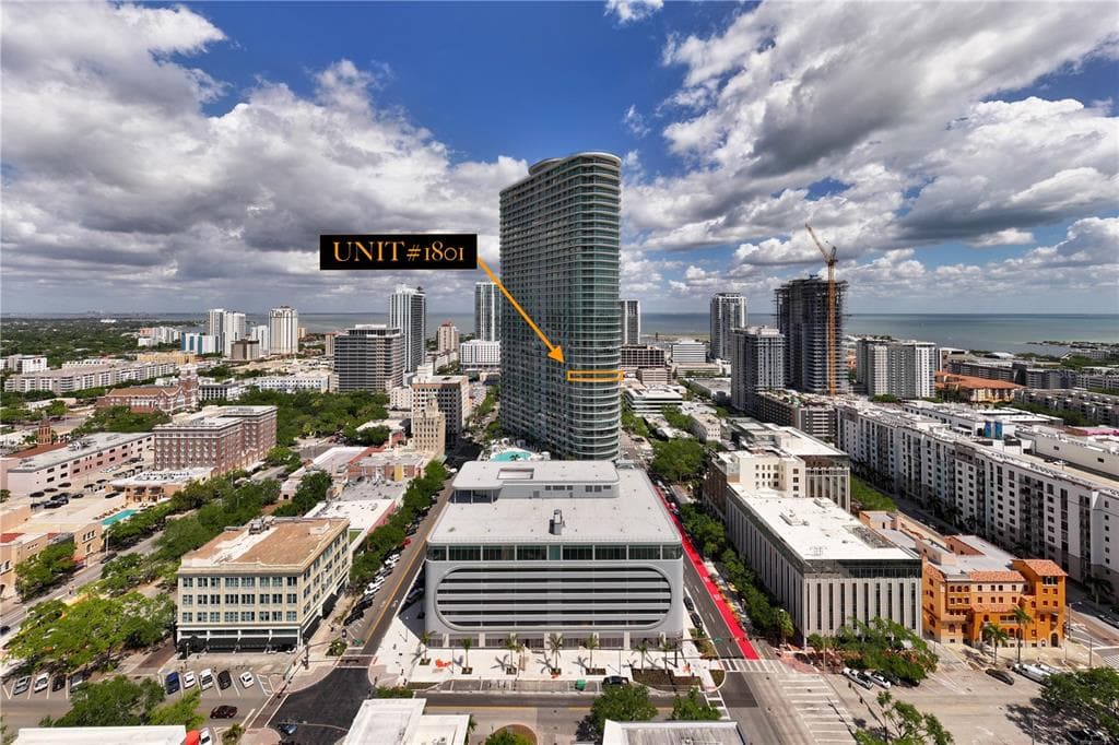 400 CENTRAL AVENUE UNIT 1801 ST PETERSBURG, FL 33701
