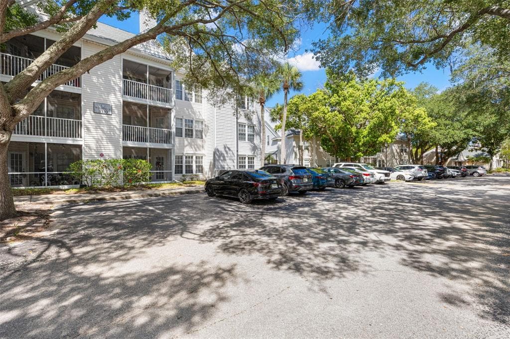 3310 HAVILAND COURT UNIT 104 PALM HARBOR, FL 34684