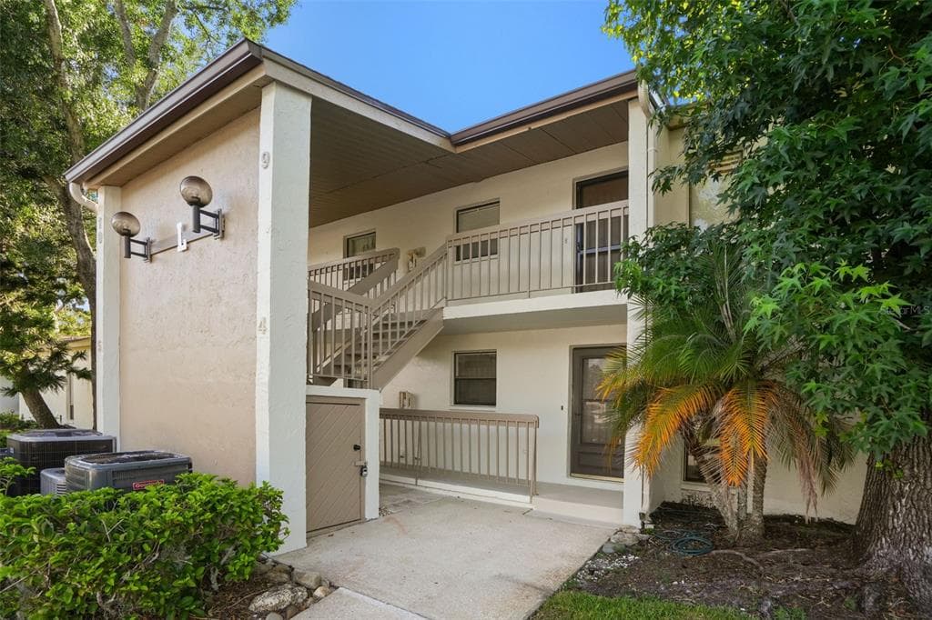 1200 TARPON WOODS BOULEVARD UNIT L4 PALM HARBOR, FL 34685