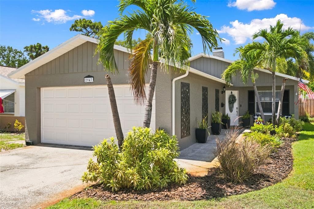 2947 25TH AVENUE N ST PETERSBURG, FL 33713