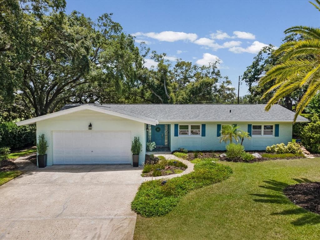 2285 WATROUS DRIVE DUNEDIN, FL 34698