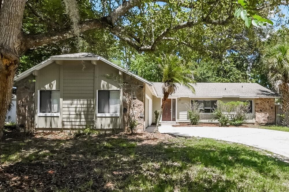 241 HOLIDAY LANE WINTER SPRINGS, FL 32708