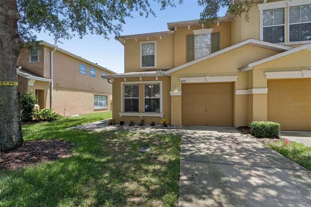 4559 LIMERICK DRIVE TAMPA, FL 33610