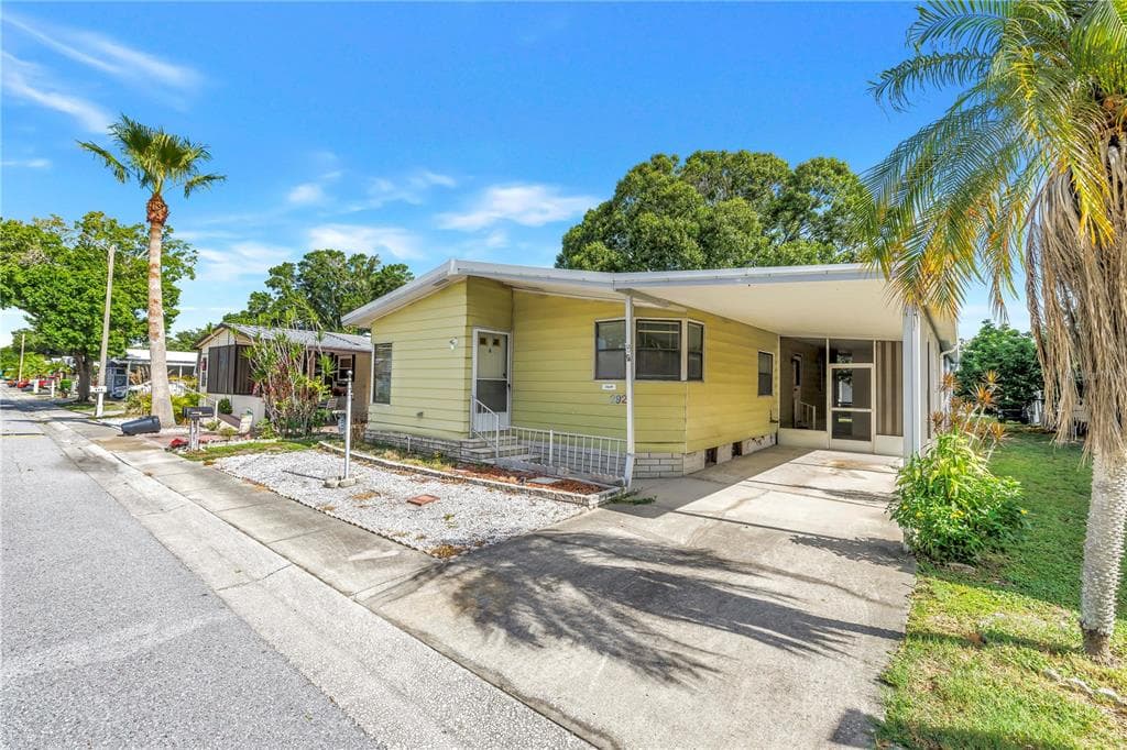 1001 STARKEY ROAD UNIT 292 LARGO, FL 33771