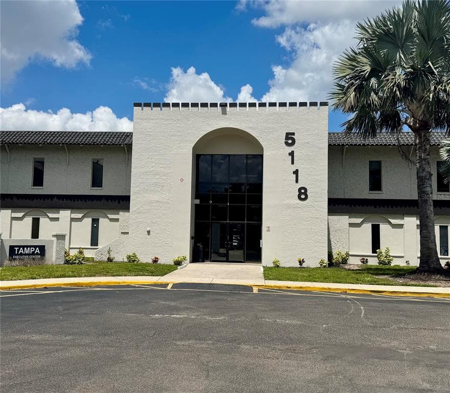 5118 N 56TH STREET UNIT 123 TAMPA, FL 33610