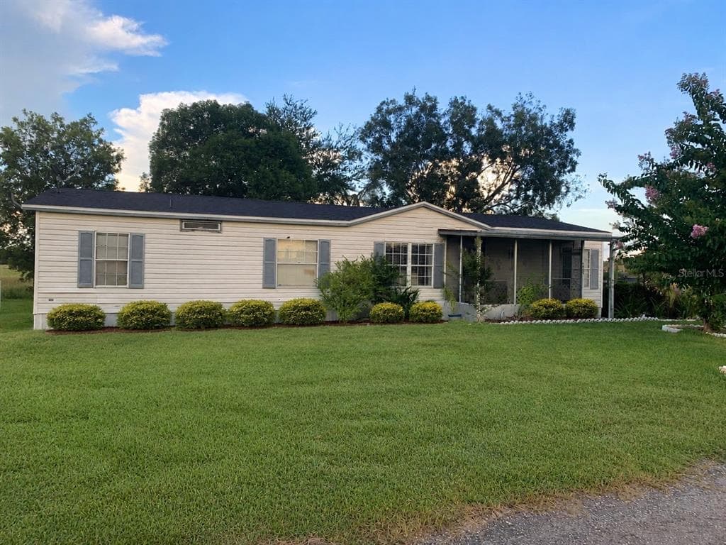 1400 ROBINSON CIRCLE UNIT 111 FORT MEADE, FL 33841