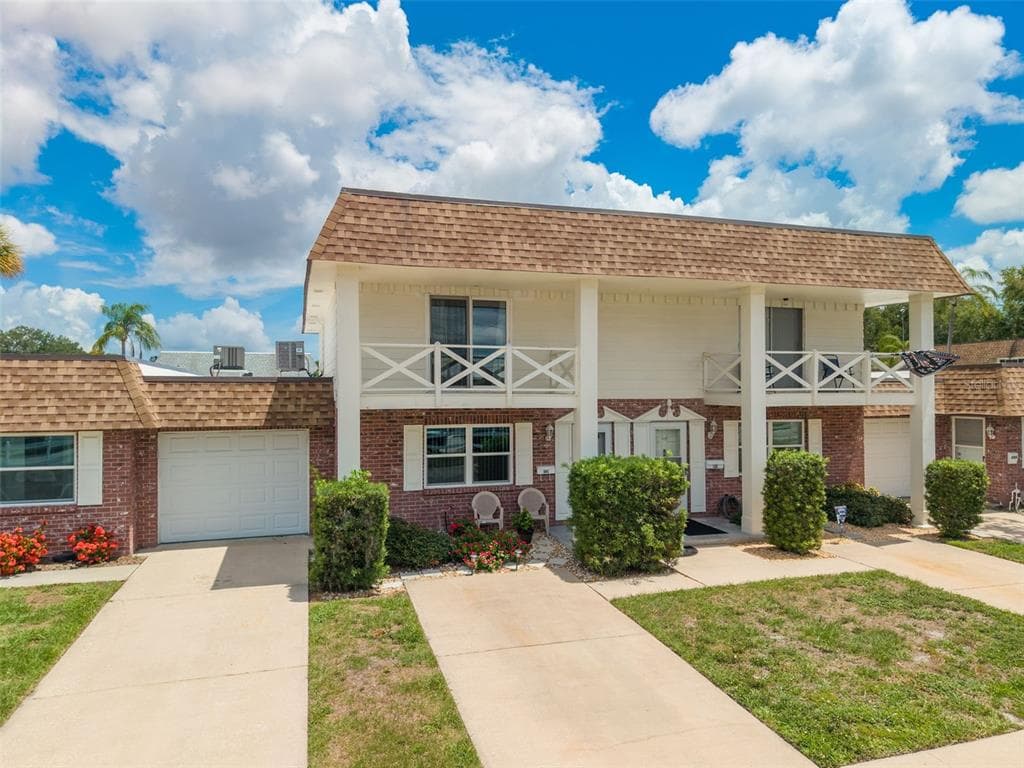 802 MINDY COURT UNIT 802 LARGO, FL 33771