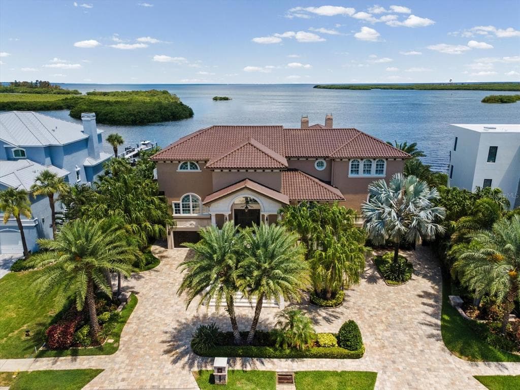 2057 N POINTE ALEXIS DRIVE