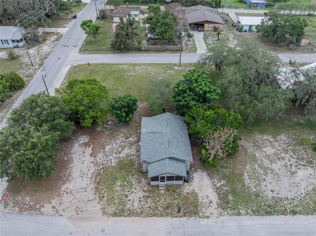 5 NORTH STREET FROSTPROOF, FL 33843