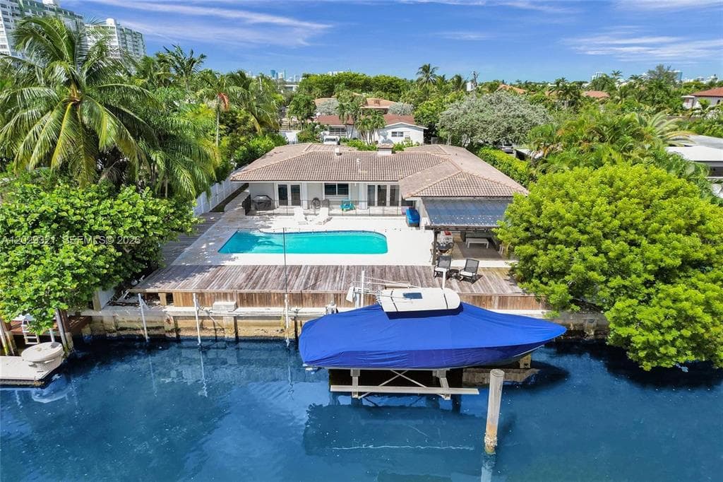 1912 NE 119TH ROAD NORTH MIAMI, FL 33181