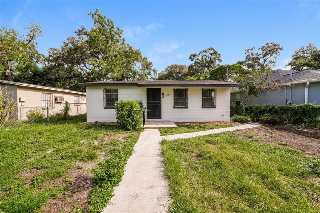 2614 E CAYUGA STREET TAMPA, FL 33610