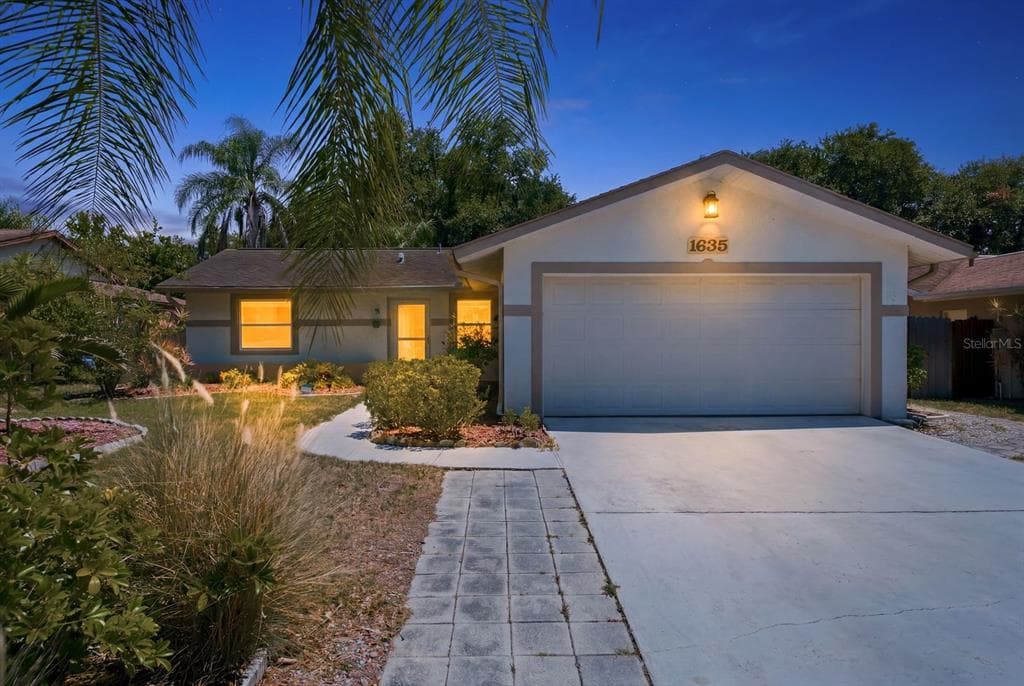 1635 BRANDYWINE WAY DUNEDIN, FL 34698