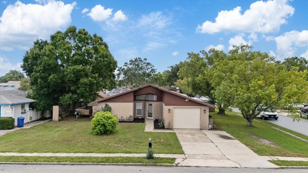 5653 LIMA DRIVE HOLIDAY, FL 34690