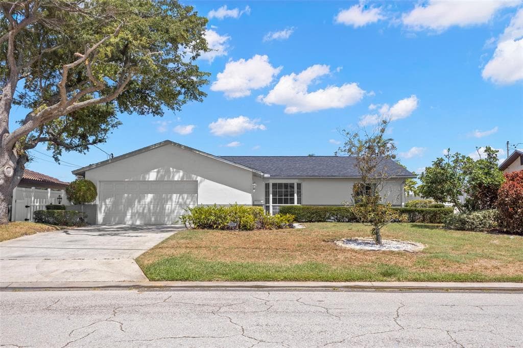 4960 DOVER STREET NE ST PETERSBURG, FL 33703