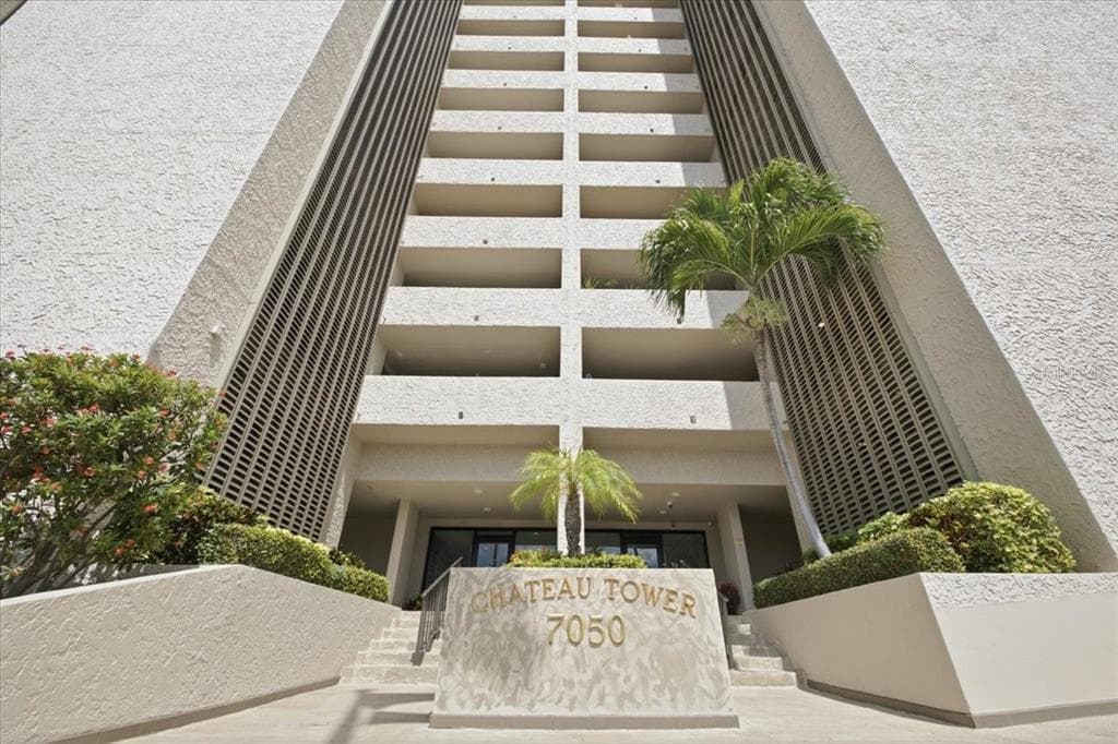 7050 SUNSET DRIVE S UNIT 216 SOUTH PASADENA, FL 33707