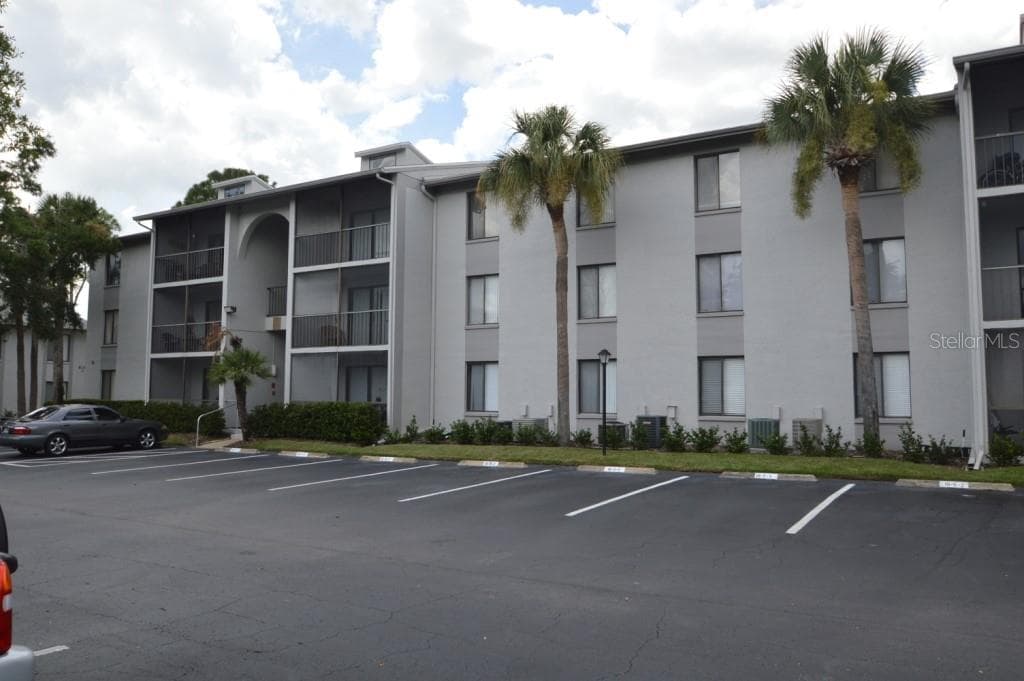 1612 S PINE RIDGE CIRCLE UNIT 1612 SANFORD, FL 32773