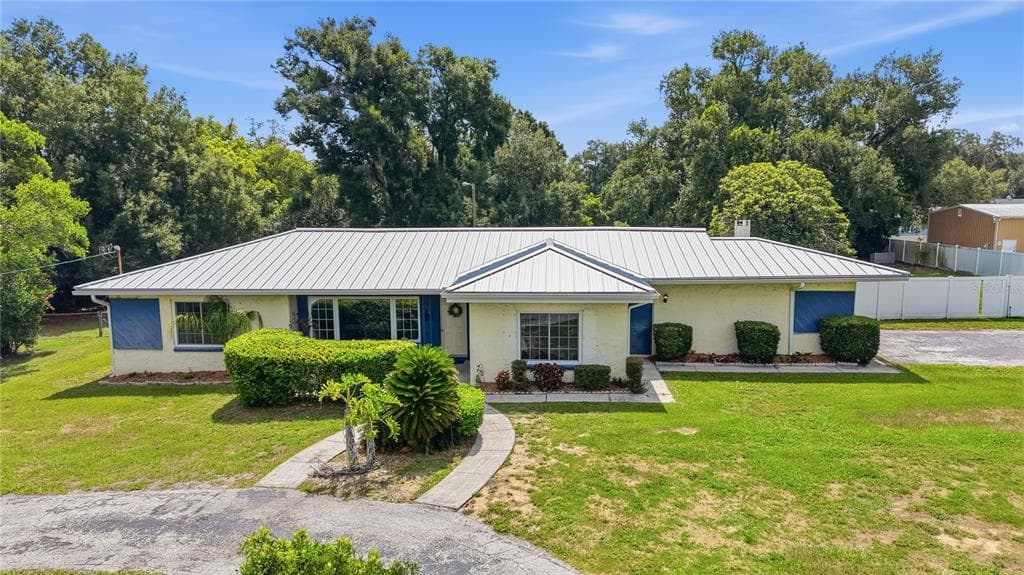 1011 EMERALD DRIVE BRANDON, FL 33511