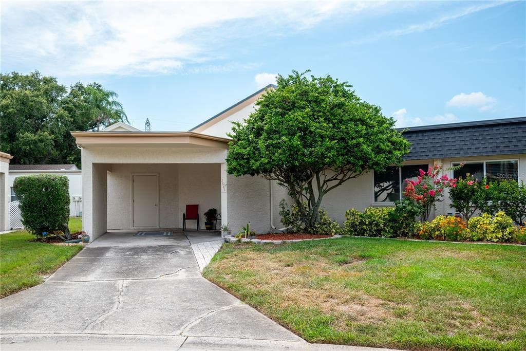 2586 FOREST RUN COURT CLEARWATER, FL 33761