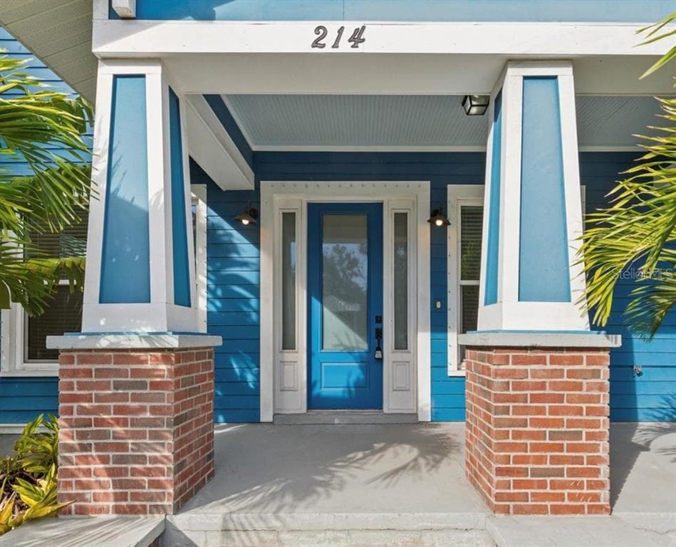 214 E FLORIBRASKA AVENUE TAMPA, FL 33603