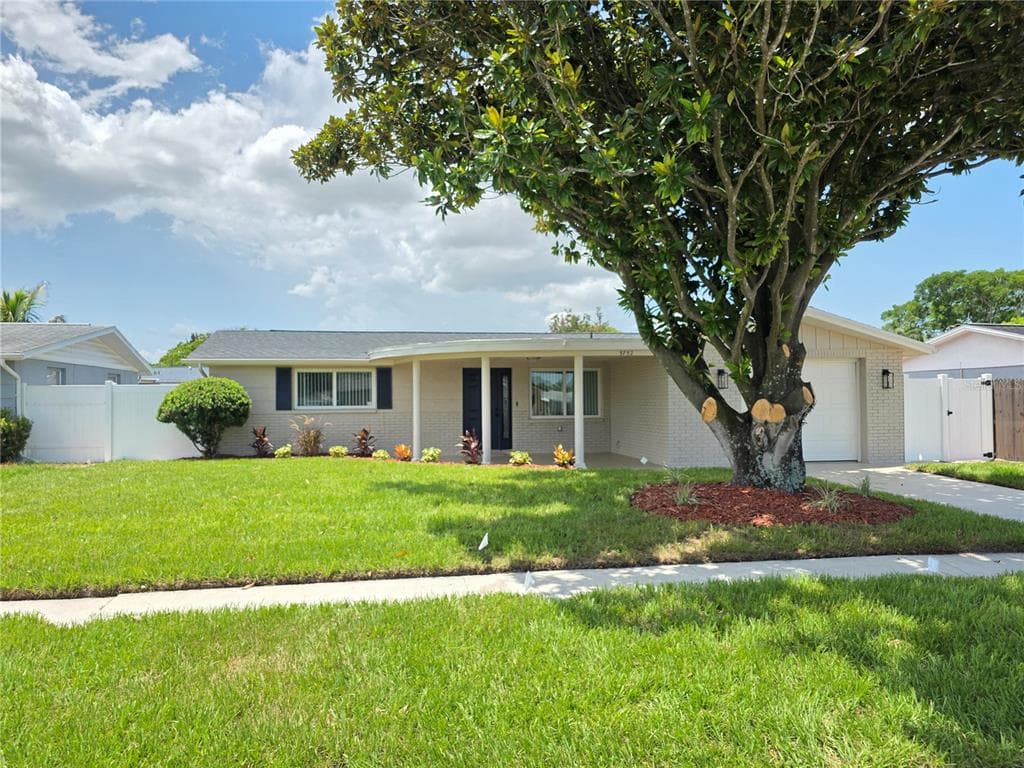 5752 LANATE AVENUE NEW PORT RICHEY, FL 34652