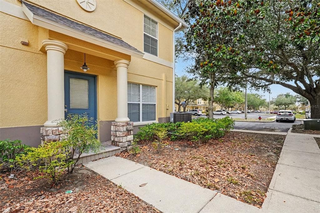 217 PENMARK STONE PLACE VALRICO, FL 33594