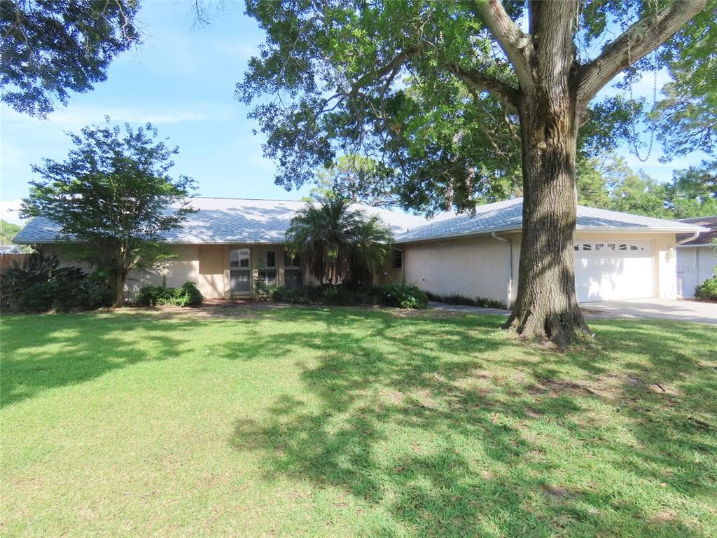 7555 PINE VALLEY LANE