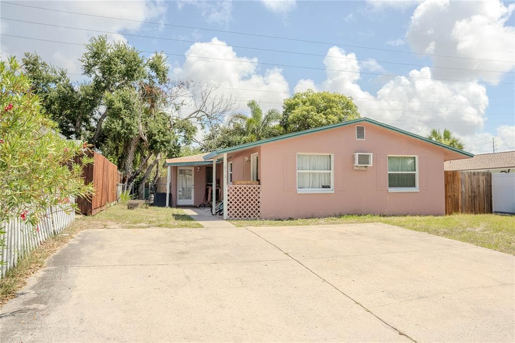 638 DOGWOOD COURT DUNEDIN, FL 34698