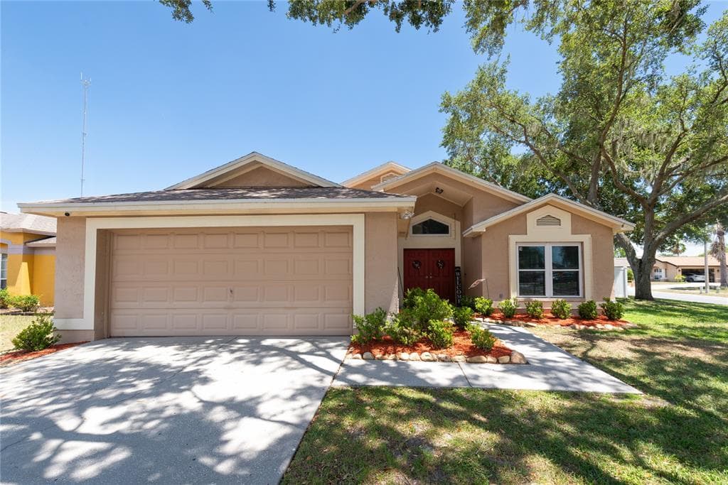 10626 FOXCREST WAY RIVERVIEW, FL 33569