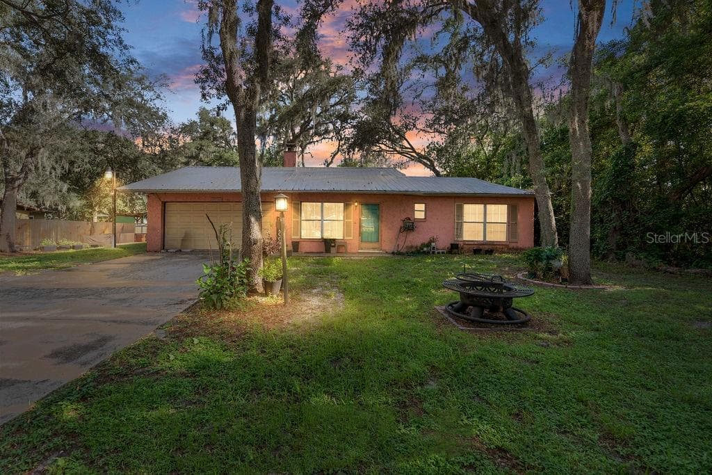 38213 PALM GROVE DRIVE ZEPHYRHILLS, FL 33542