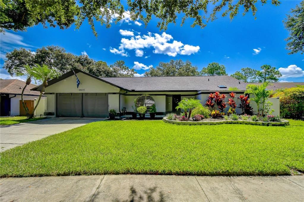 16605 E COURSE DRIVE TAMPA, FL 33624