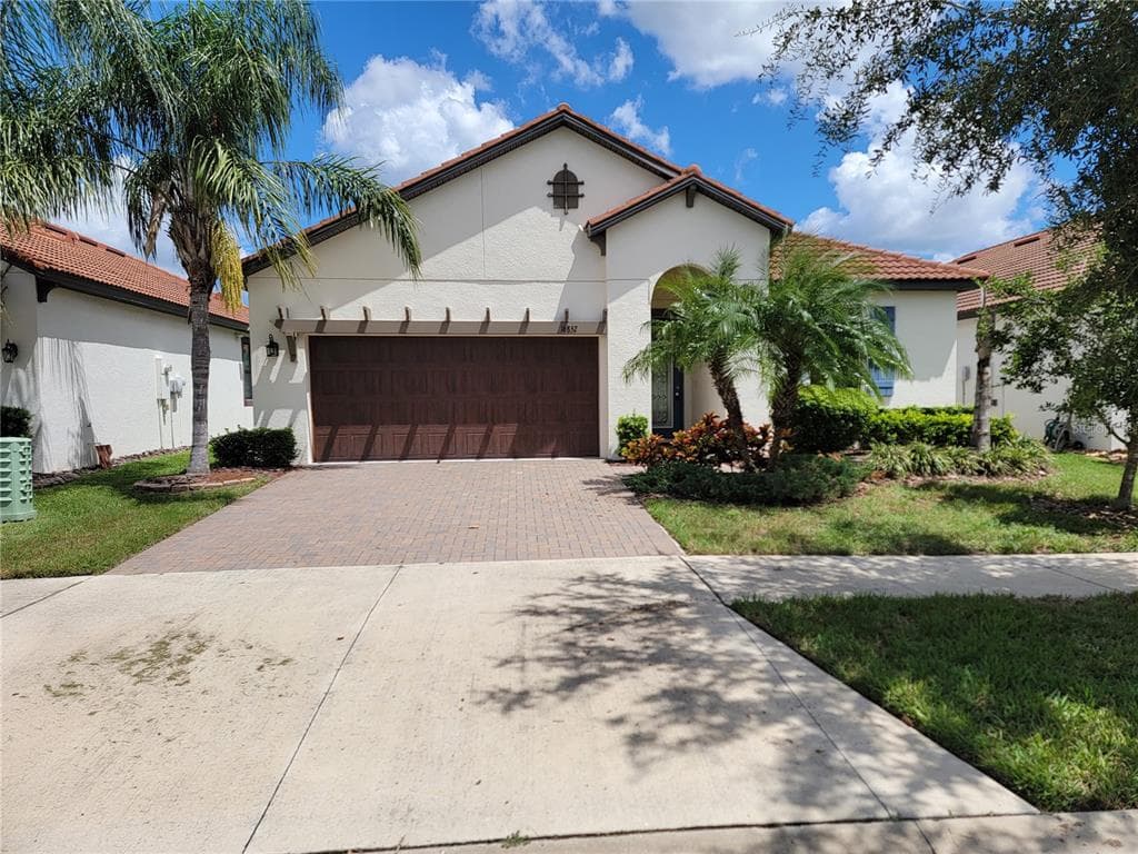 16852 SCUBA CREST STREET WIMAUMA, FL 33598