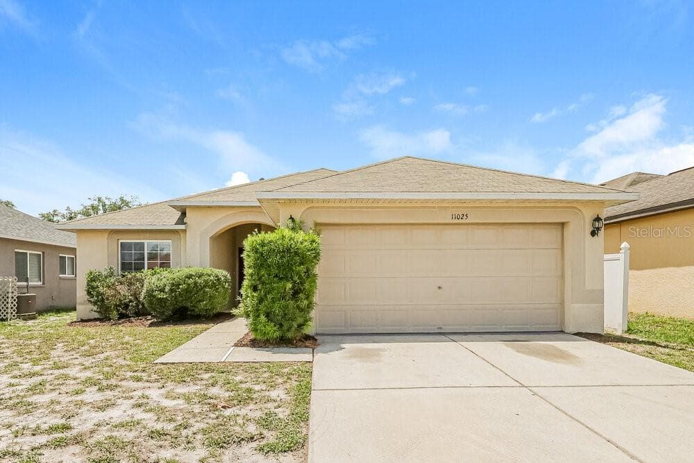 11025 WHITTNEY CHASE DRIVE RIVERVIEW, FL 33579