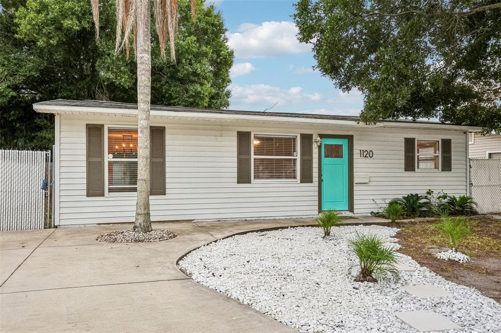 1120 56TH AVENUE N ST PETERSBURG, FL 33703