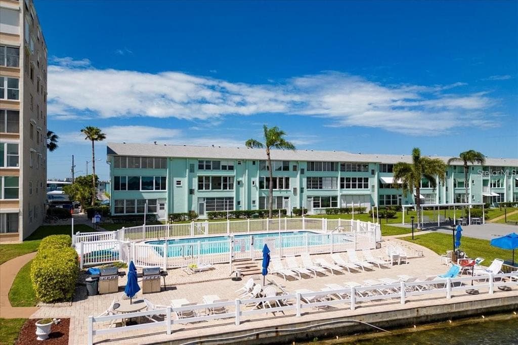 1819 SHORE DRIVE S UNIT 110