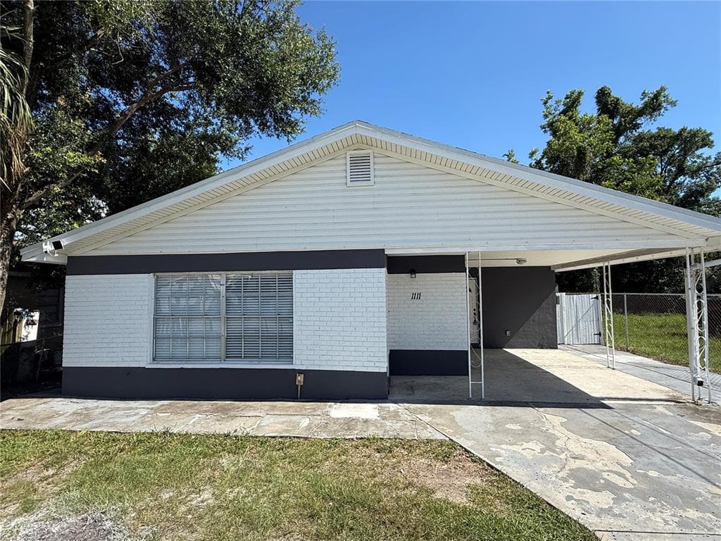 1111 E OKALOOSA AVENUE TAMPA, FL 33604