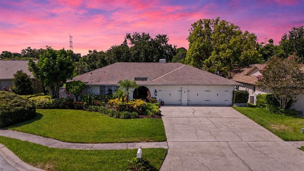 2717 REDFORD COURT E CLEARWATER, FL 33761