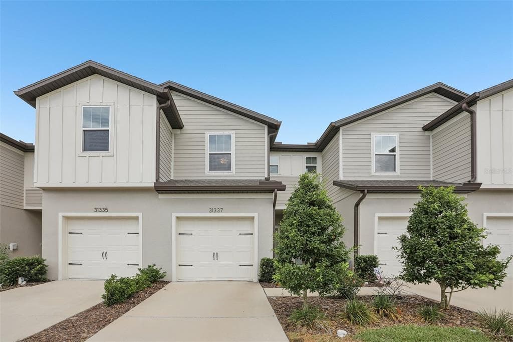31337 AMBERVIEW BEND WESLEY CHAPEL, FL 33545