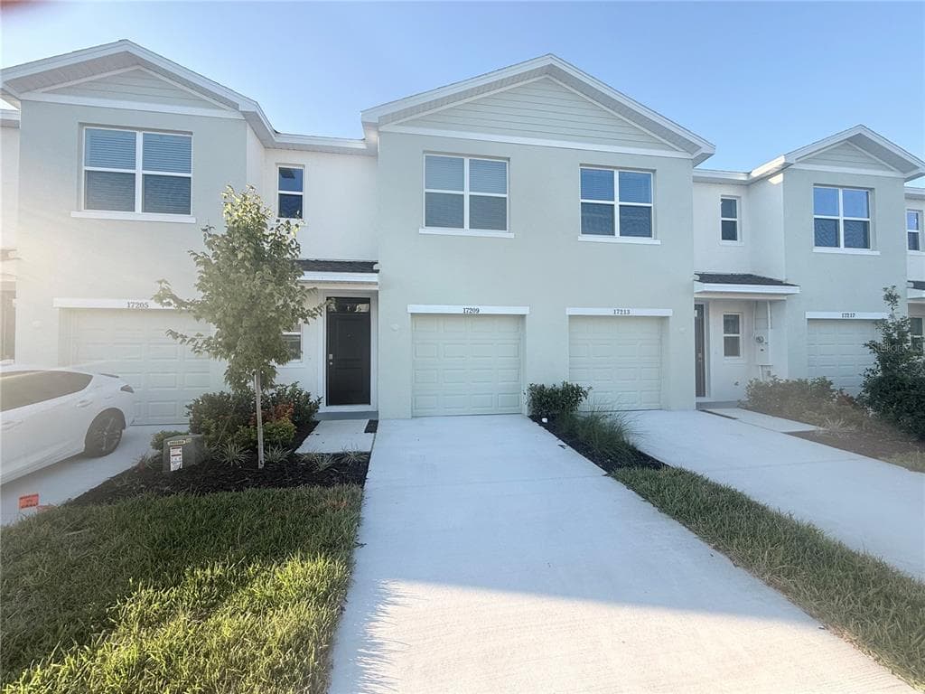 17209 ENGLISH CHESTNUT WAY LAND O LAKES, FL 34638